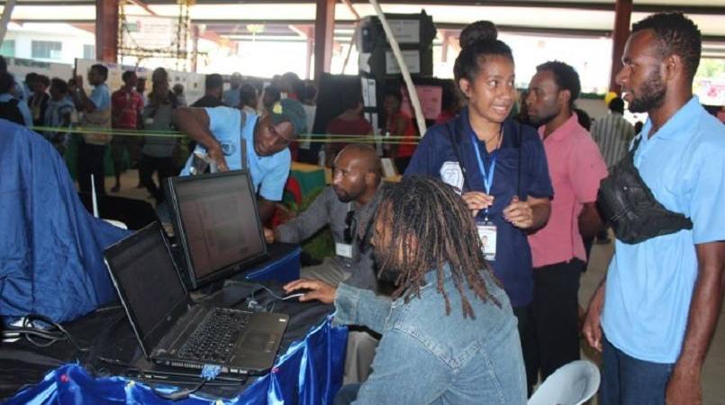 Faculty of Business and Informatics win DWU Open Day event Loop PNG