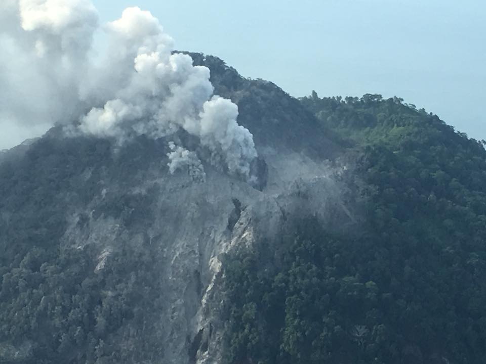 The smoking volcano – Picture: Samaritan Aviation