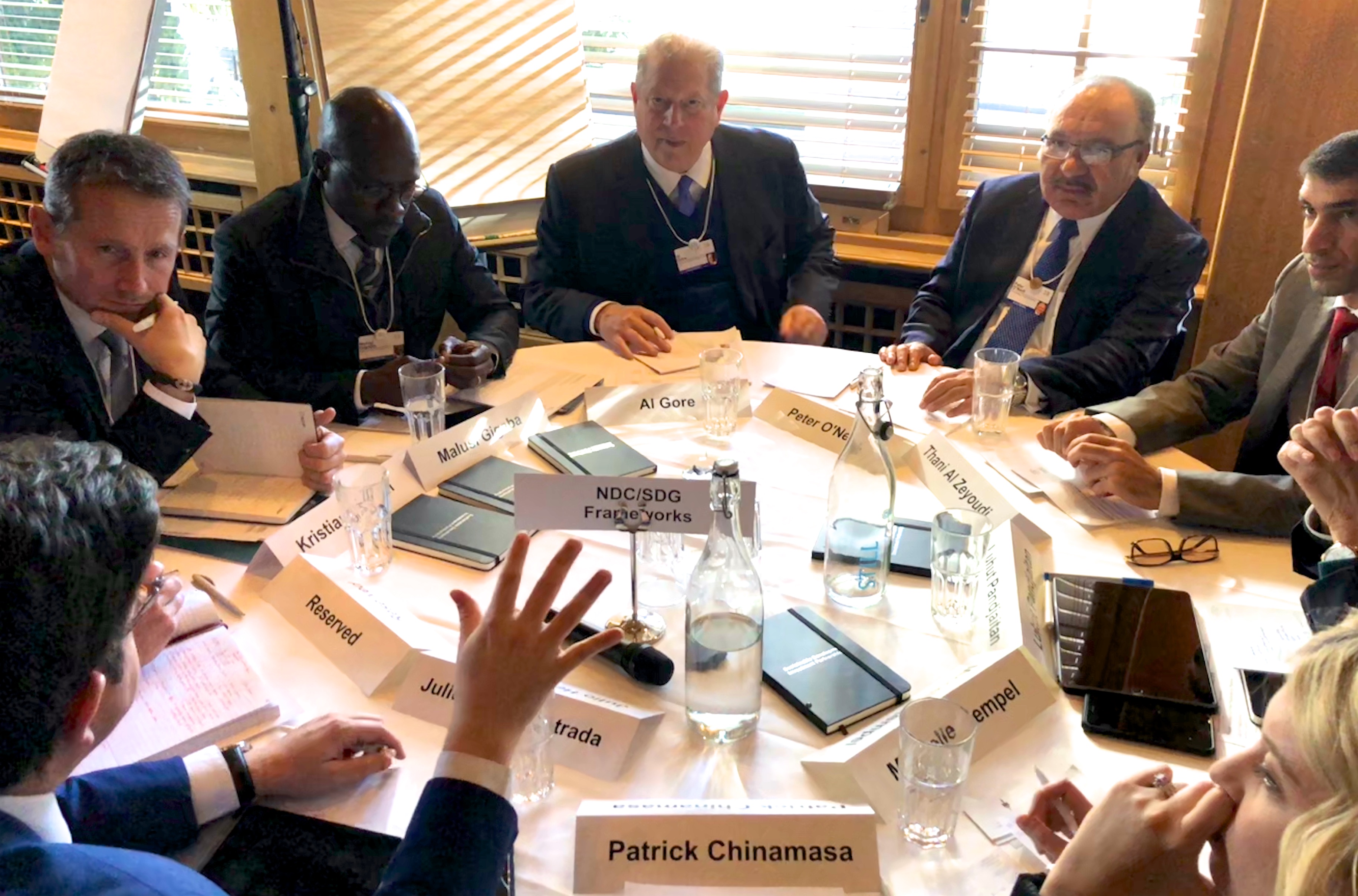 (L to R) Denmark Finance Minister, Kristian Jensen; South Africa Finance Minister, Malusi Gigaba; Former United States Vice President, Al Gore; Prime Minister O’Neill; UAE Environment Minister, Thani Ahmed Al Zeyoudi.