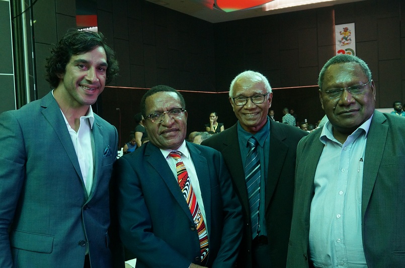 From left: Johnathan Thurston, Vice Sports Minister Wesley Raminai, PNGOC President, Sir John Dawanincura and Bank of PNG Governor, Loi Bakani after the auction
