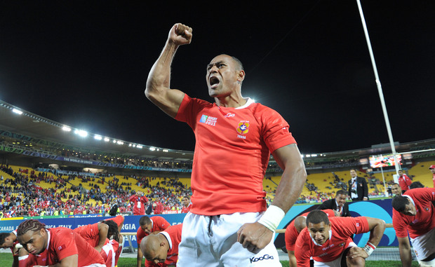 Tonga&#039;s Vungakoto Lilo leads a victory haka after they beat France at Eden Park in 2011