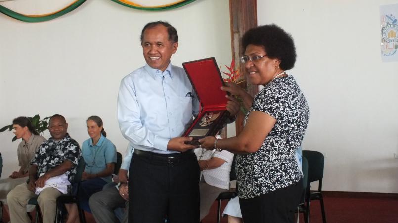 DWU launches 2017 Academic Year Loop PNG
